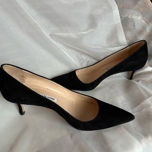 Manolo Blahnik suede kitten heel pumps